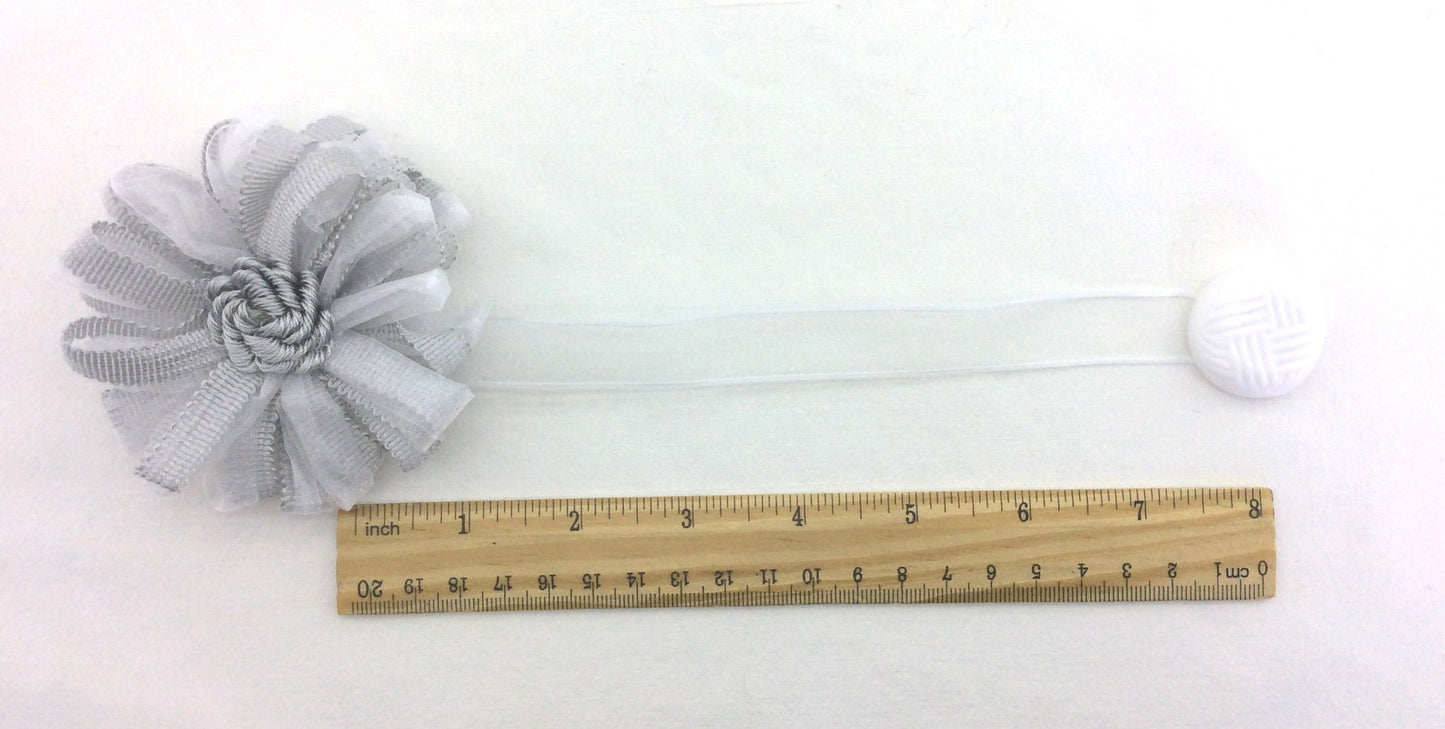 1 Pearl gray flower magnetic tie-back. Decoration for curtains, Made in Italy, shabby chic decor, gift for her.