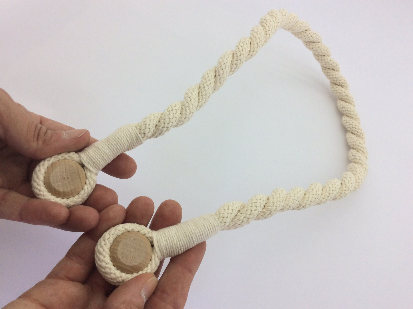 Cotton. A 16mm magnetic curtain tie-back, 75cm long. Rustic, nautical, and shabby chic style, neutral for any decor.