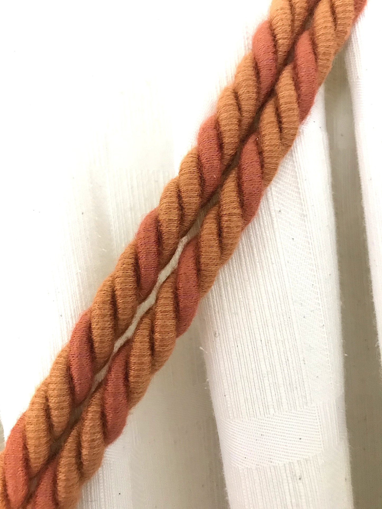 Grande bracciale per tende color arancione scuro di lusso decorazione per tende tendaggi drappeggio drappo made in italy