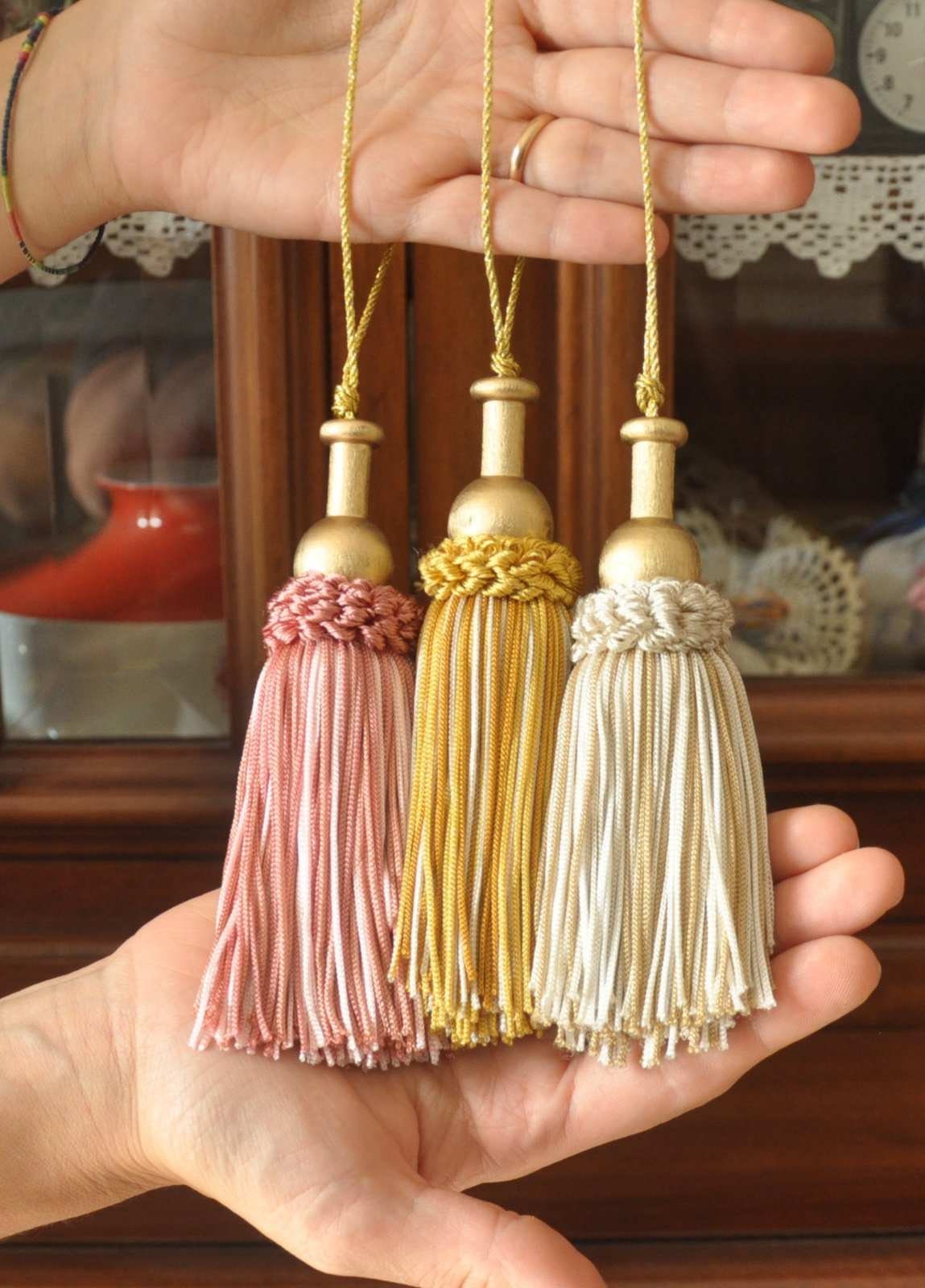Bow Tassel Key Shabby Chic 15cm - Made in Florence