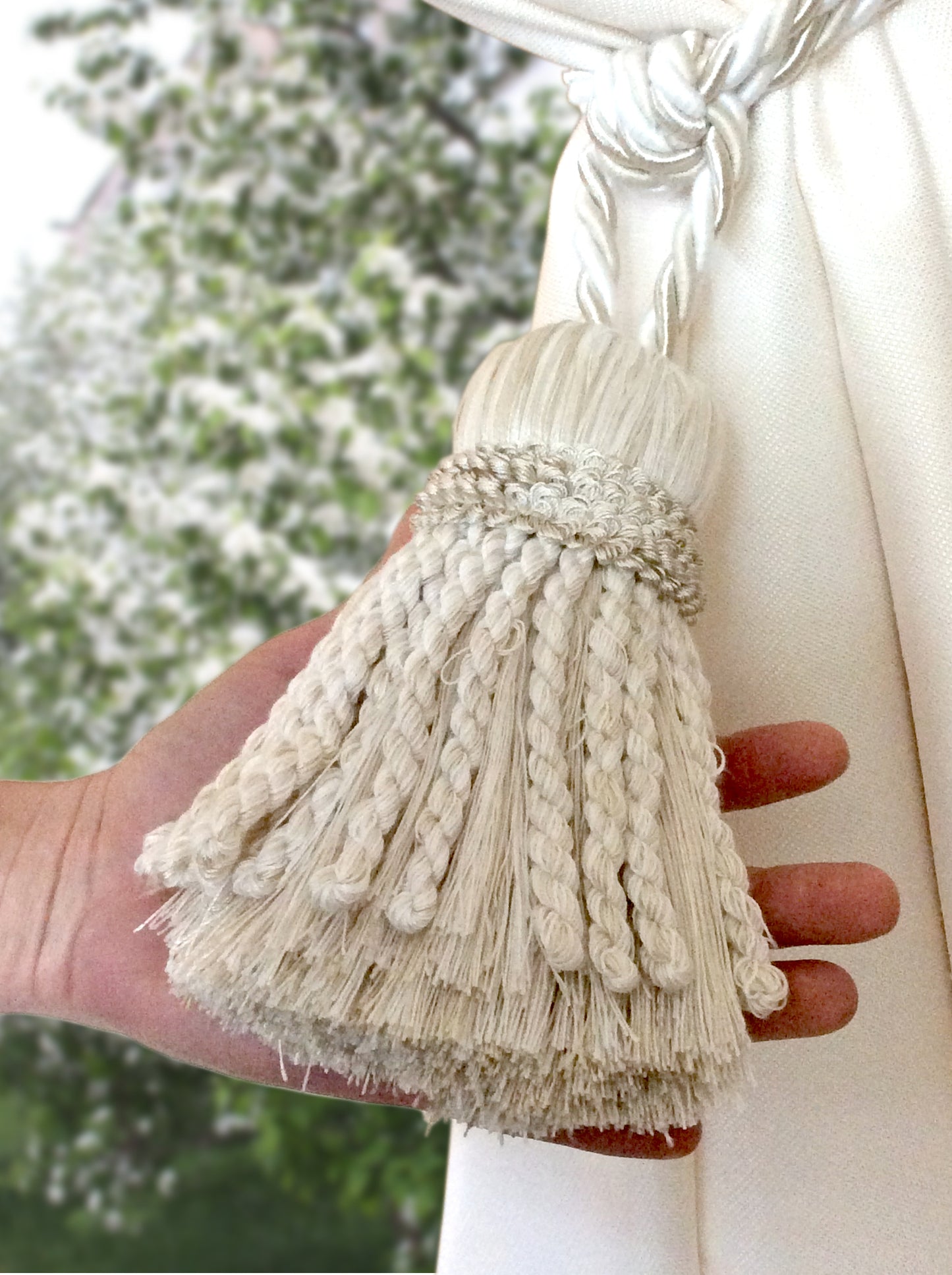 Superb large ivory color mix curtain tieback, luxury decoration for curtains draperies drapes made in Italy