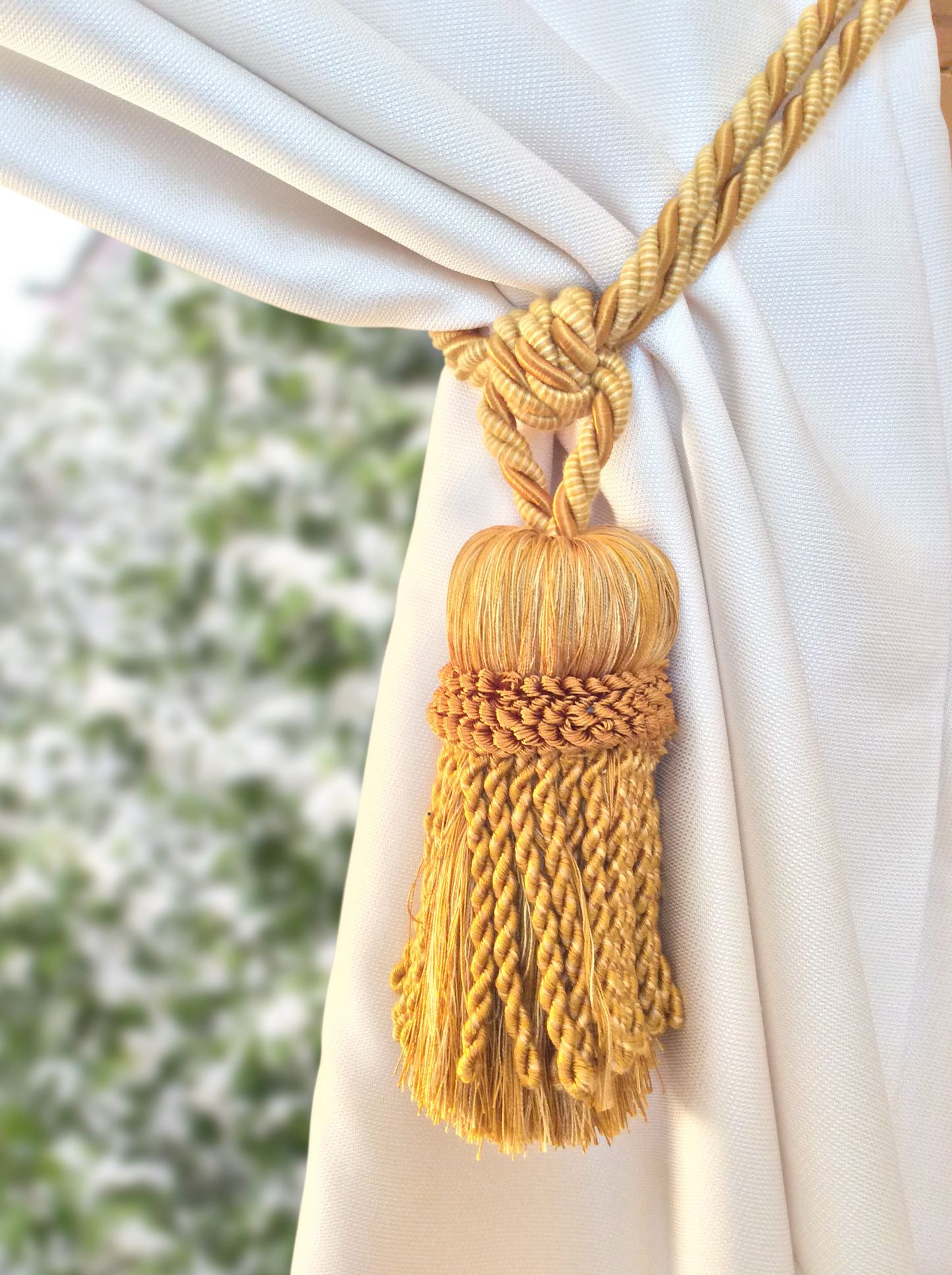 Superb large ivory color mix curtain tieback, luxury decoration for curtains draperies drapes made in Italy