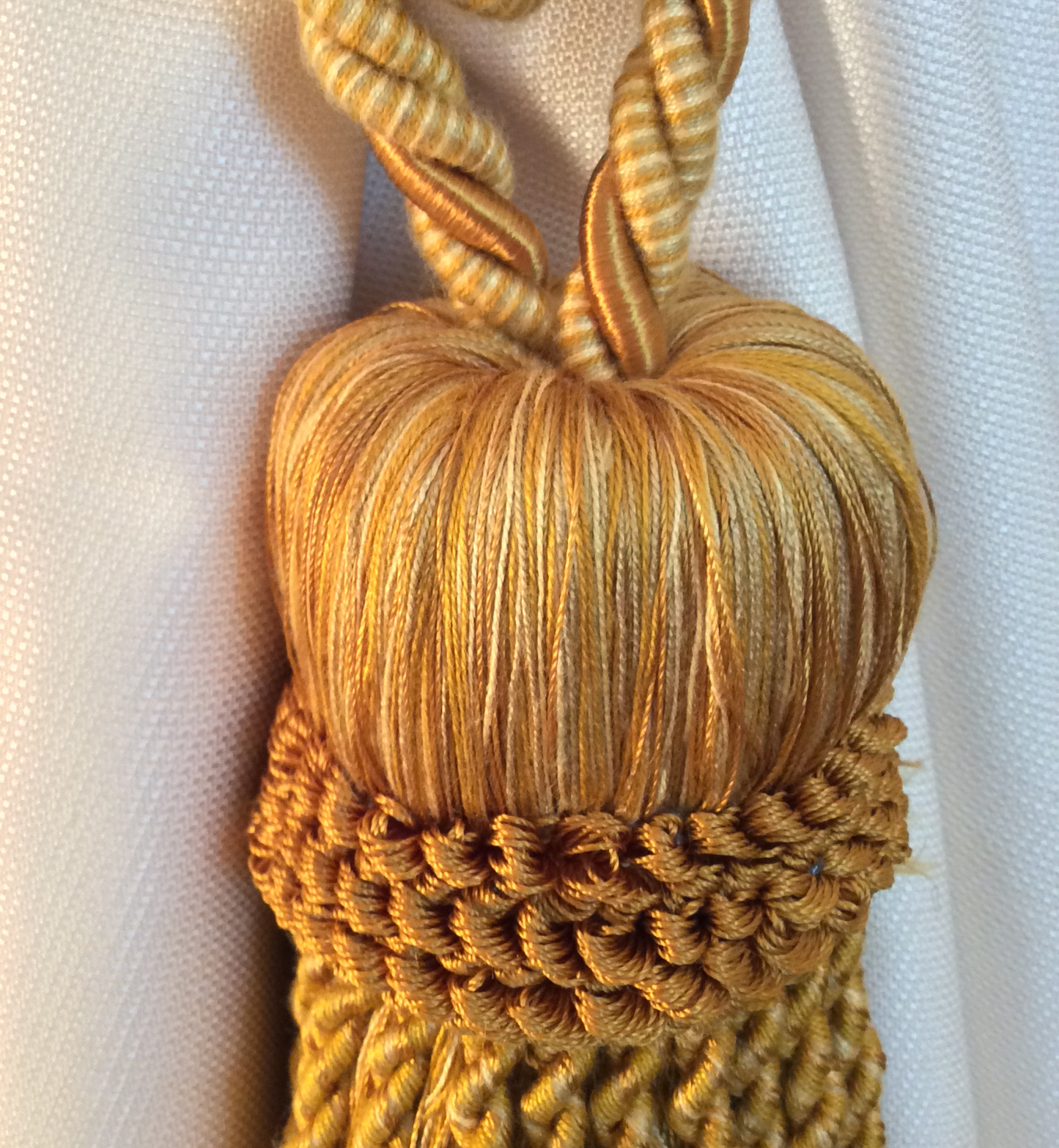 Superb large ivory color mix curtain tieback, luxury decoration for curtains draperies drapes made in Italy