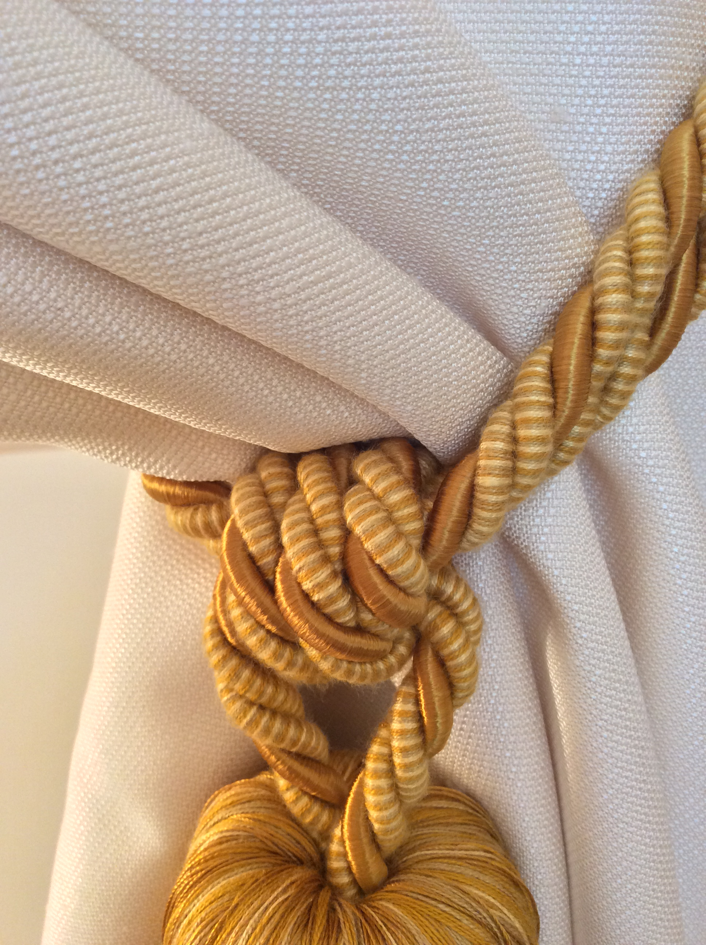 Superb large ivory color mix curtain tieback, luxury decoration for curtains draperies drapes made in Italy