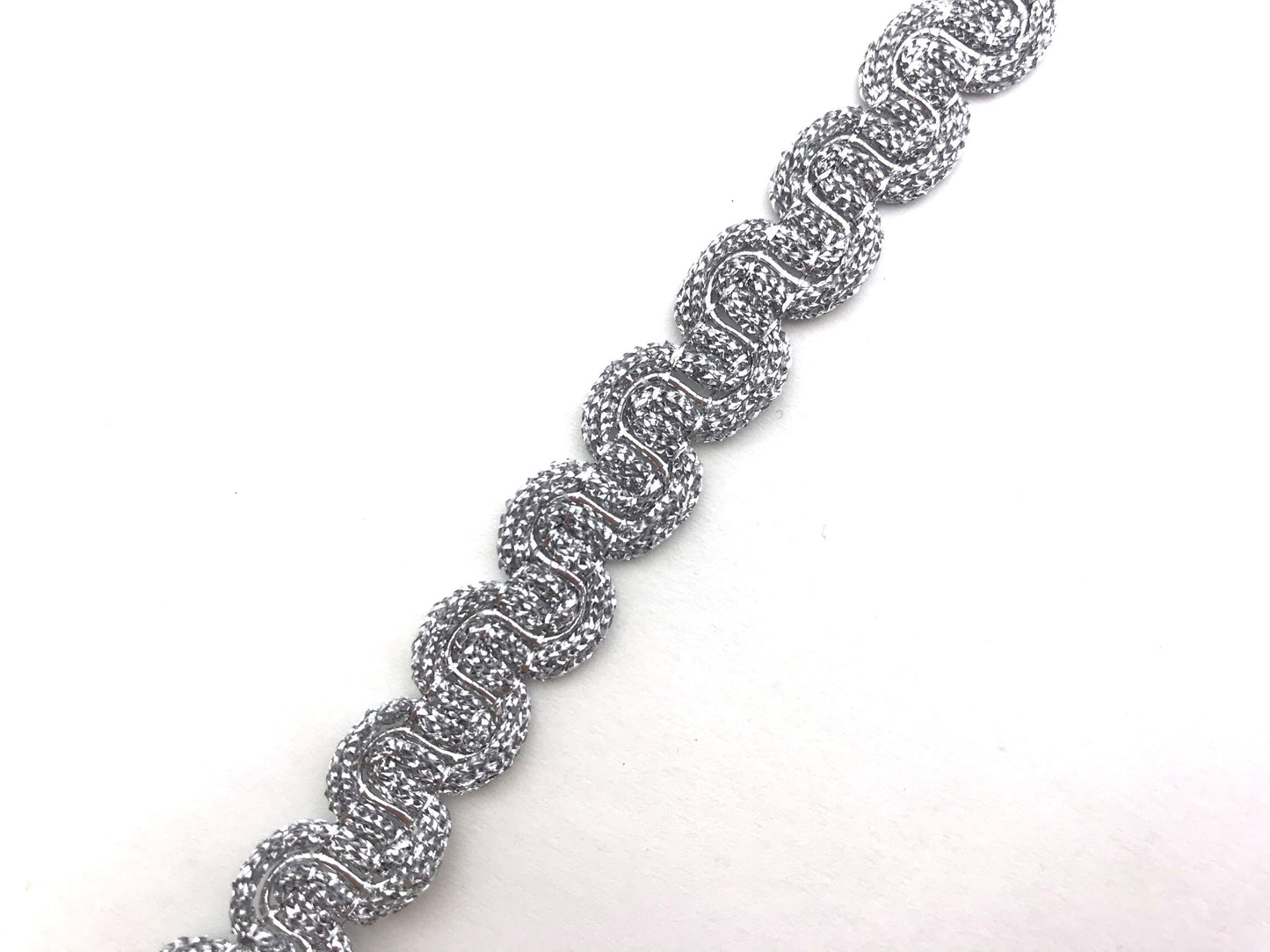 1 meter gold or silver sew-on trim 13mm. Fashion decoration for bags, shoes, belts, trousers, and sweaters.