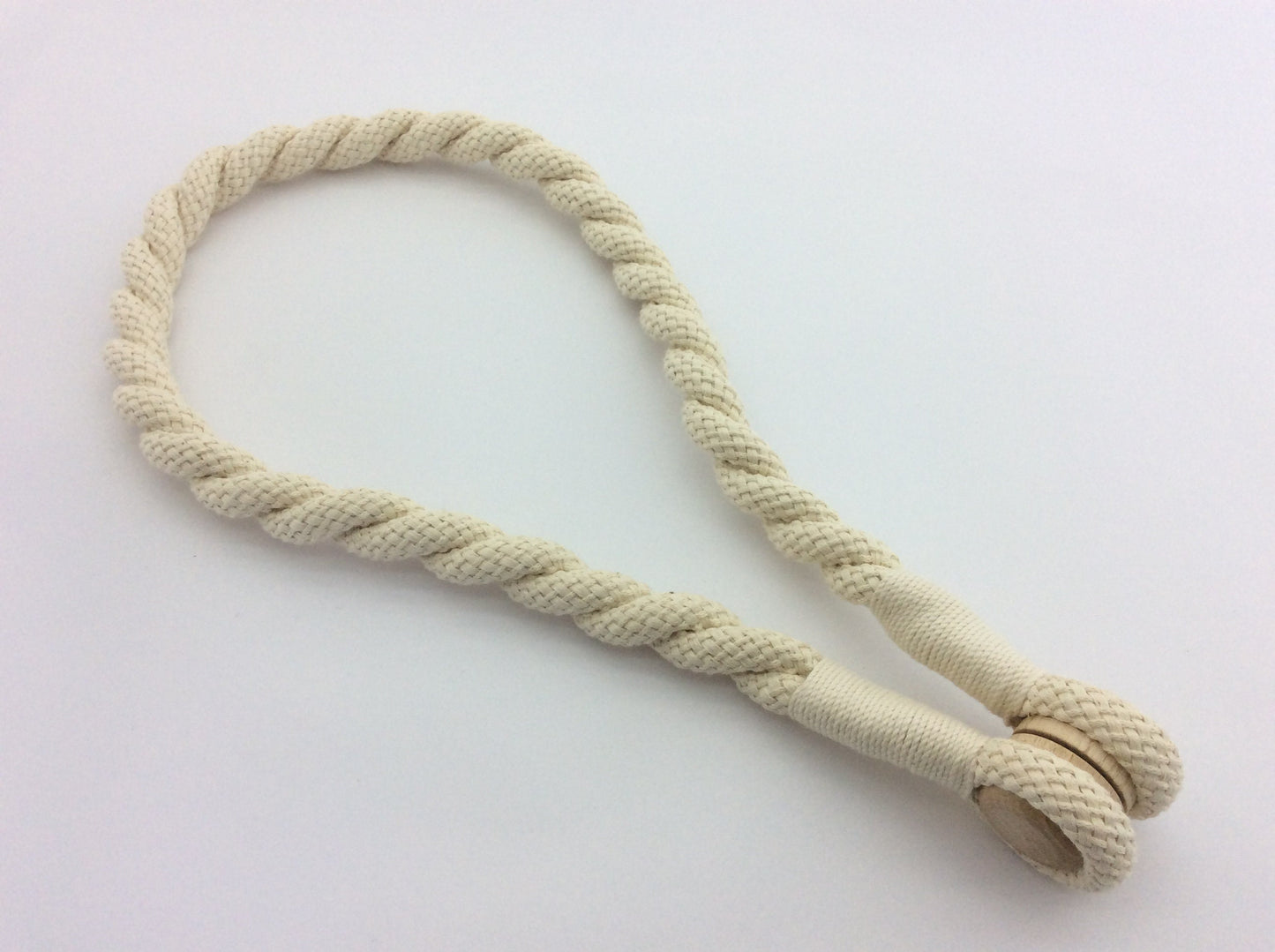 Cotton. A 16mm magnetic curtain tie-back, 75cm long. Rustic, nautical, and shabby chic style, neutral for any decor.