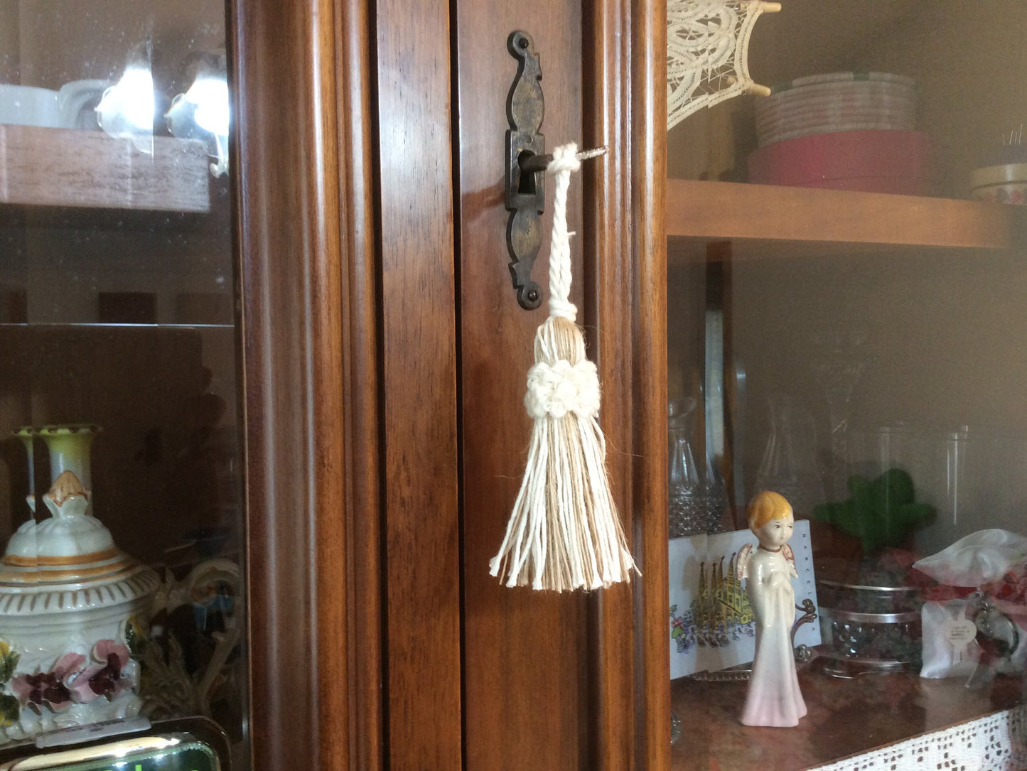 Natural Jute Tassel Bow Keyring 8cm - Made in Florence