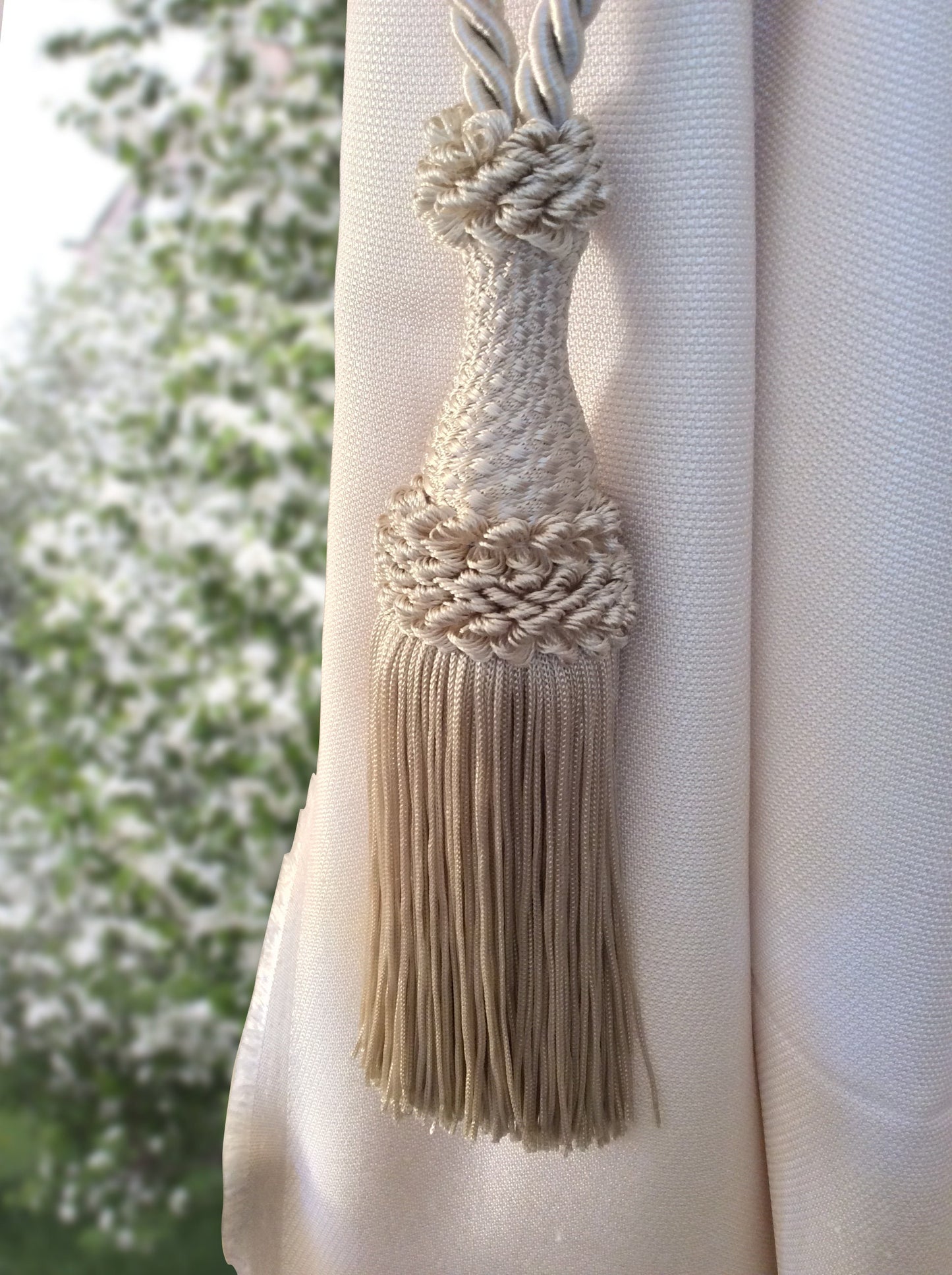Curtain Tiebacks with Large Tassel 20cm - Cream | Made in Florence