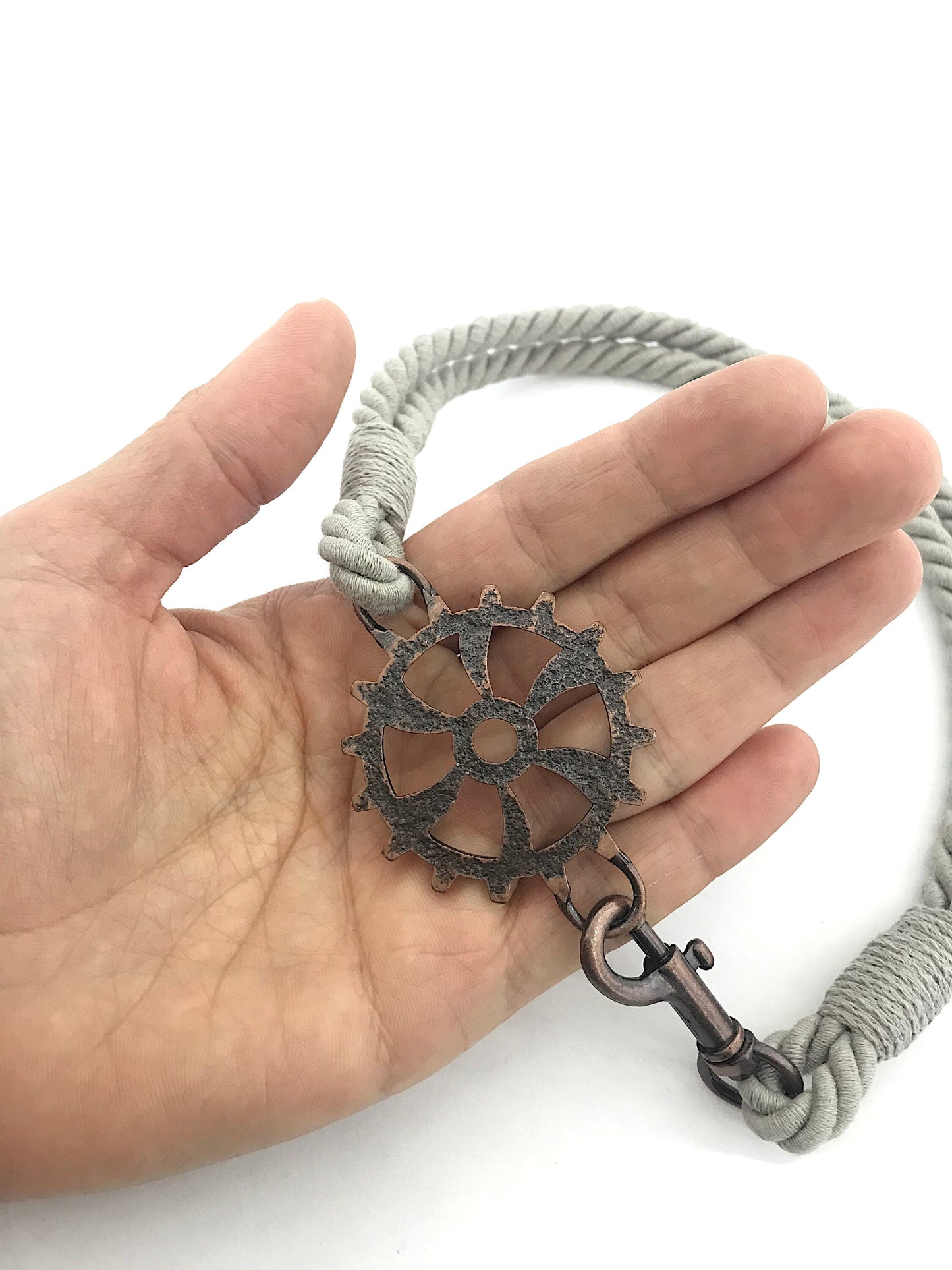 Curtain tieback for industrial-style furnishings, in eco-friendly GREY cotton. Furnishings for lofts and open-plan spaces. Made in Italy.