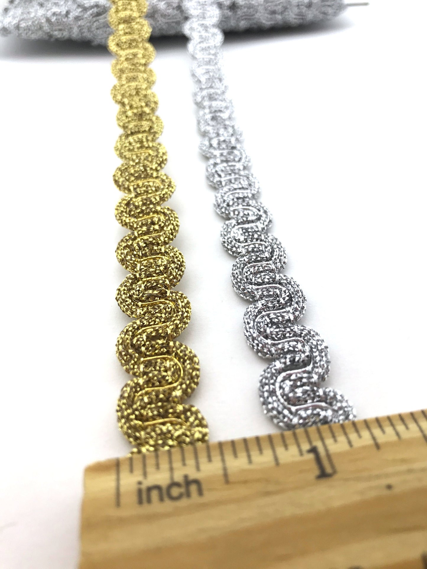 1 meter gold or silver sew-on trim 13mm. Fashion decoration for bags, shoes, belts, trousers, and sweaters.