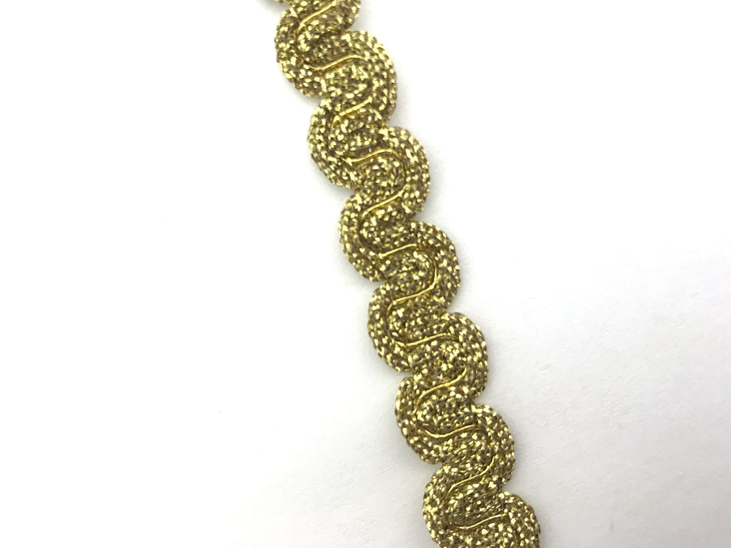 1 meter gold or silver sew-on trim 13mm. Fashion decoration for bags, shoes, belts, trousers, and sweaters.