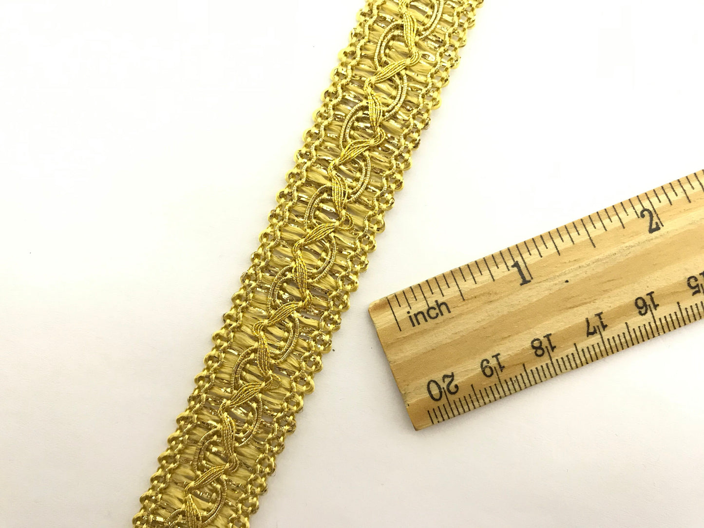 1 meter gold sew-on trim 20mm. Fashion decoration for bags, shoes, belts, trousers, and sweaters.
